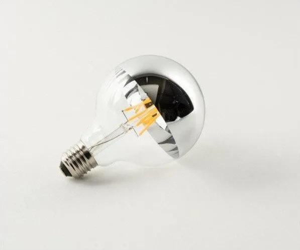 LED žárovka E27, 4 W - Zuiver